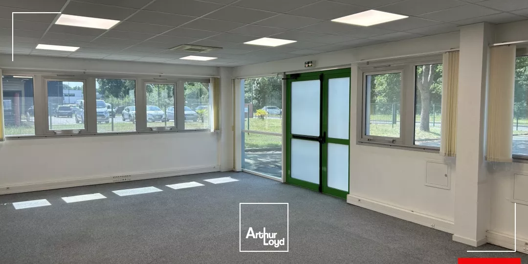 BUREAUX À LOUER À PARTIR DE 18 m² - CASTELNAU D'ESTRÈTEFONDS