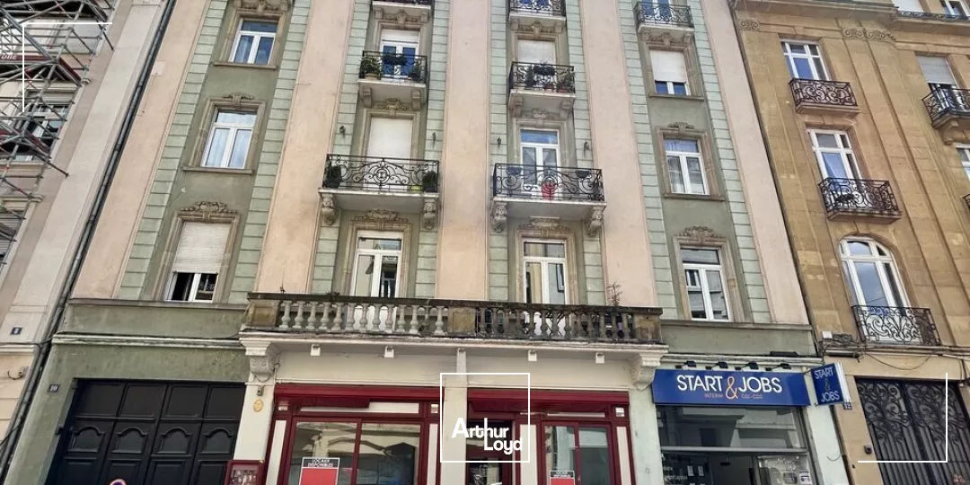 LOCAL COMMERCIAL à LOUER de 155 m²