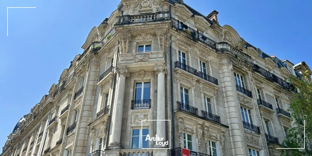 BUREAUX à LOUER de 207 m²