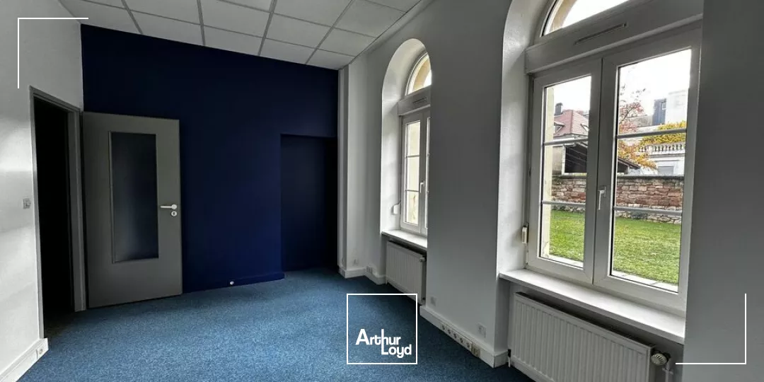 BUREAUX à LOUER de 157.66 m²