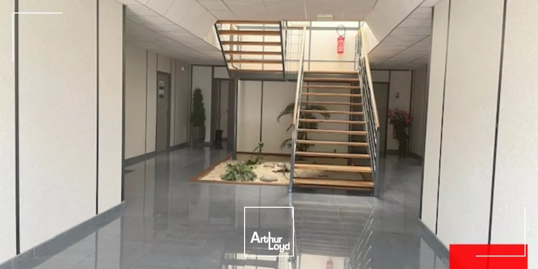 BUREAUX A LOUER 483 M² - BAILLARGUES GOLF DE MASSANE - PROXIMITE AUTOROUTES