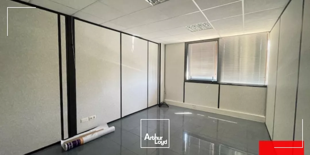 BUREAUX A LOUER 483 M² - BAILLARGUES GOLF DE MASSANE - PROXIMITE AUTOROUTES