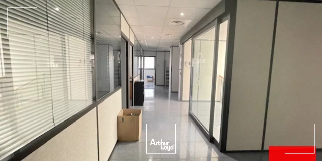 BUREAUX A LOUER 483 M² - BAILLARGUES GOLF DE MASSANE - PROXIMITE AUTOROUTES