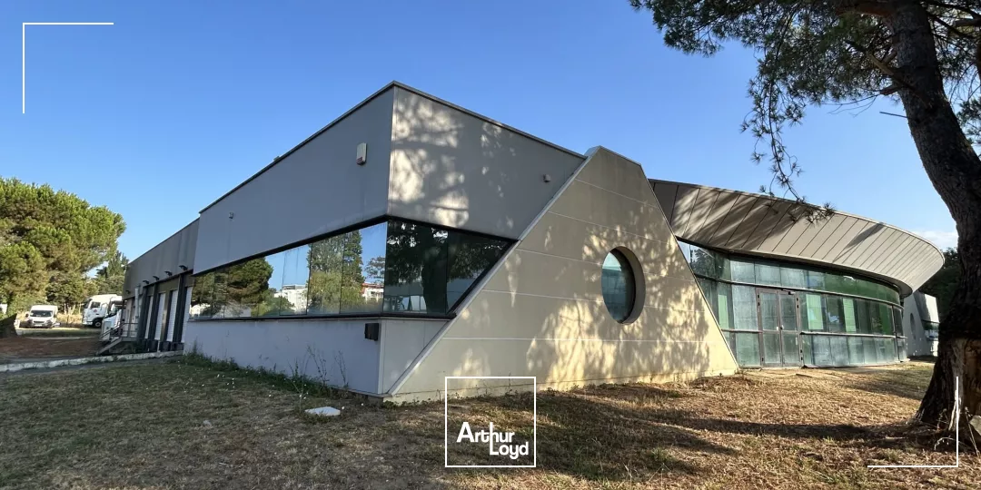 Entrepôt avec quais à louer à Lormont - ZA La Gardette - Proche A10