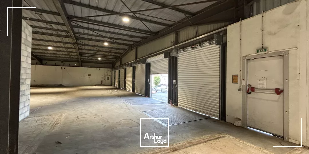Entrepôt avec quais à louer à Lormont - ZA La Gardette - Proche A10