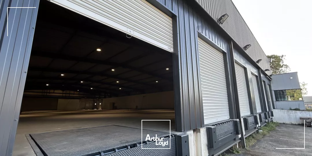 Entrepôt avec quais à louer à Lormont - ZA La Gardette - Proche A10