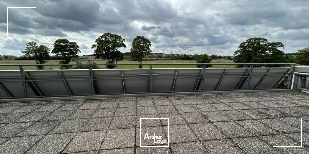 BUREAUX à LOUER de 371.5 m²