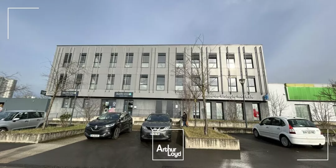 BUREAUX à LOUER de 258 m²