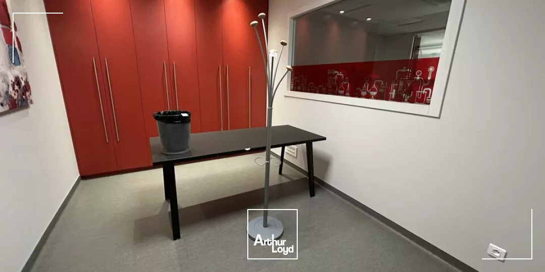 BUREAUX à LOUER de 258 m²