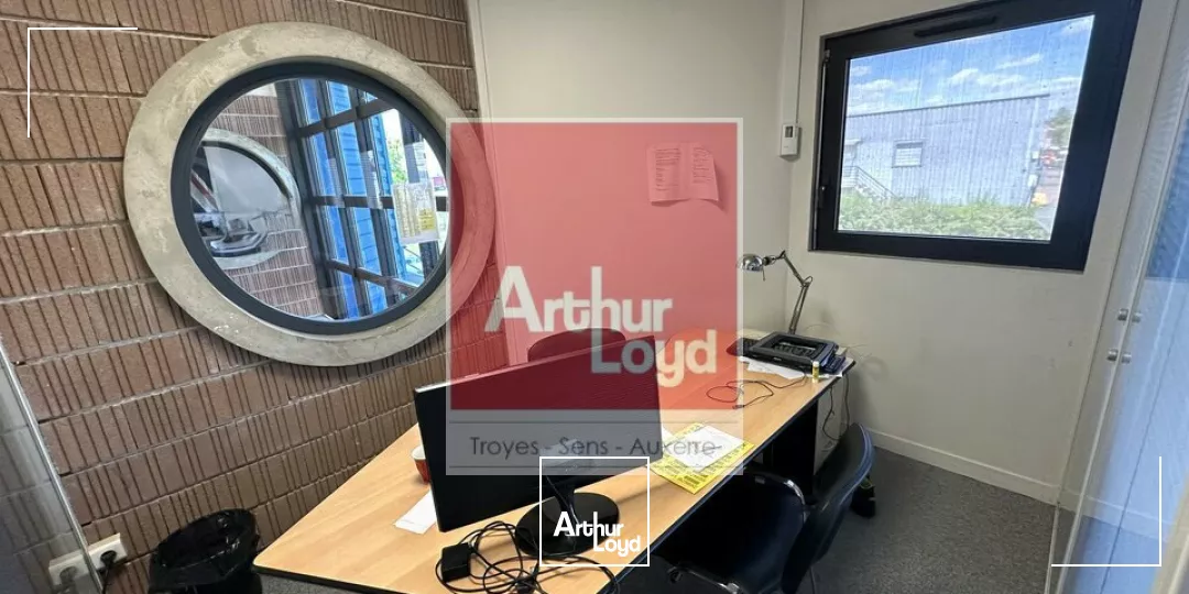 À LOUER  Bureaux 187 m² - TROYES