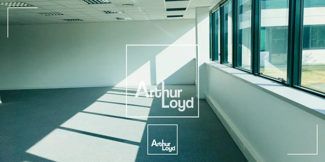 BUREAUX À LOUER - 216 m² - BRUGUIÈRES