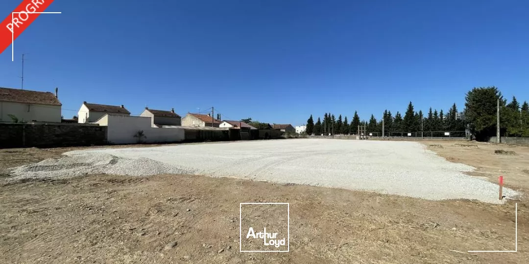 À louer - Local traversant de 219 m² à Sorgues - Double accès, site sécurisé, parc d'activités neuf
