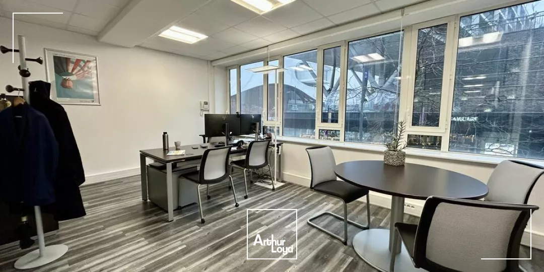 BUREAUX à LOUER de 220 m²