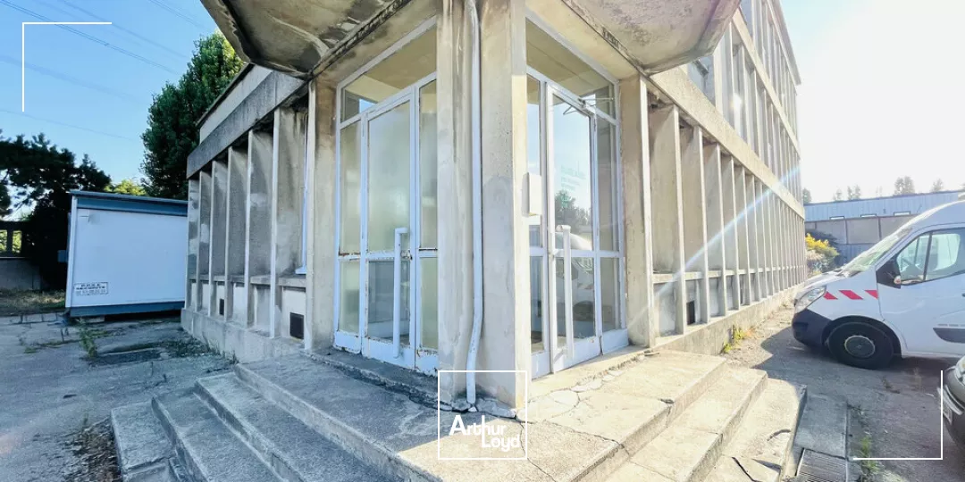 A LOUER FAIBLE CHARGE - BUREAUX D'ACCOMPAGNEMENT 8 m2 ZONE INDUSTRIELLE ET PORTUAIRE DU HAVRE 