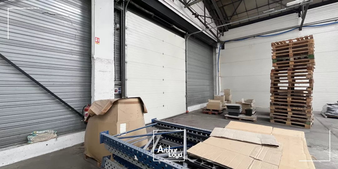 LOCATION - ACTIVITES - MONTATAIRE - 820 M2