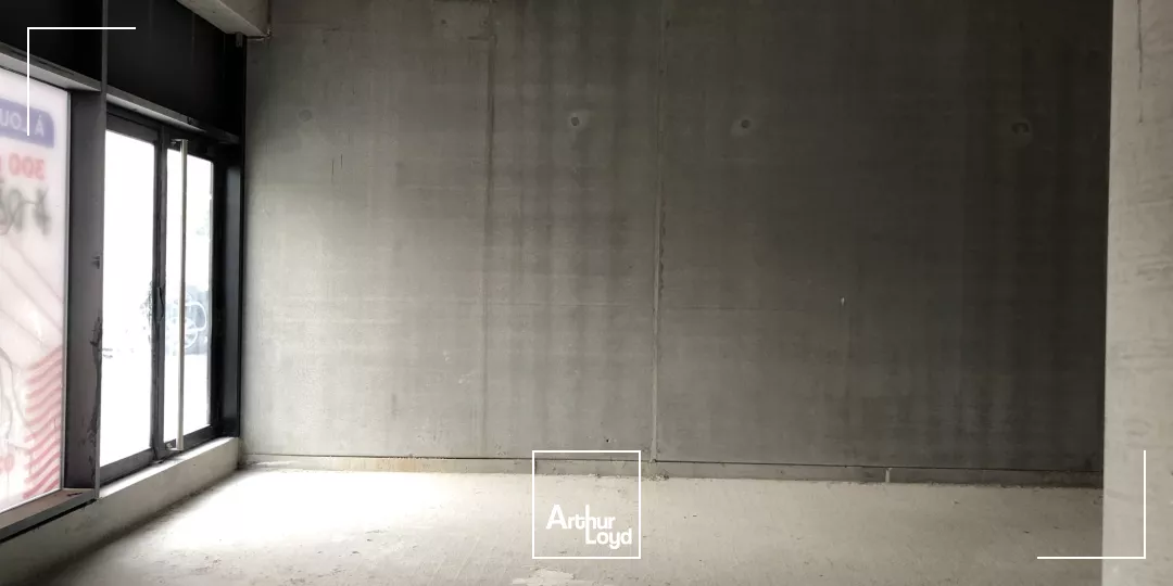 LOCAUX COMMERCIAUX A LOUER A VENDRE - PLATEAU DES CAPUCINS BREST