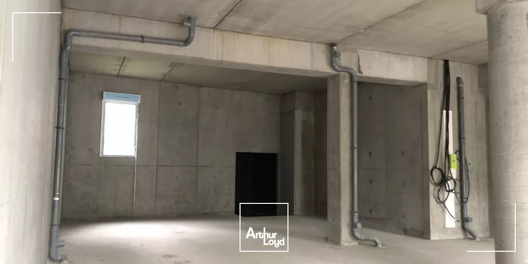 LOCAUX COMMERCIAUX A LOUER A VENDRE - PLATEAU DES CAPUCINS BREST