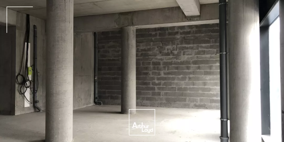 LOCAUX COMMERCIAUX A LOUER A VENDRE - PLATEAU DES CAPUCINS BREST