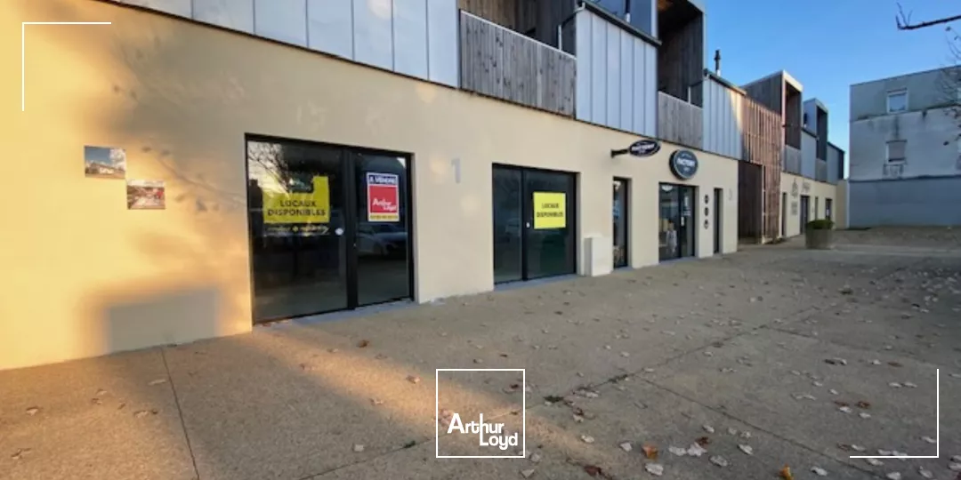 CELLULES COMMERCIALES A VENDRE CENTRE BOURG DE MILIZAC