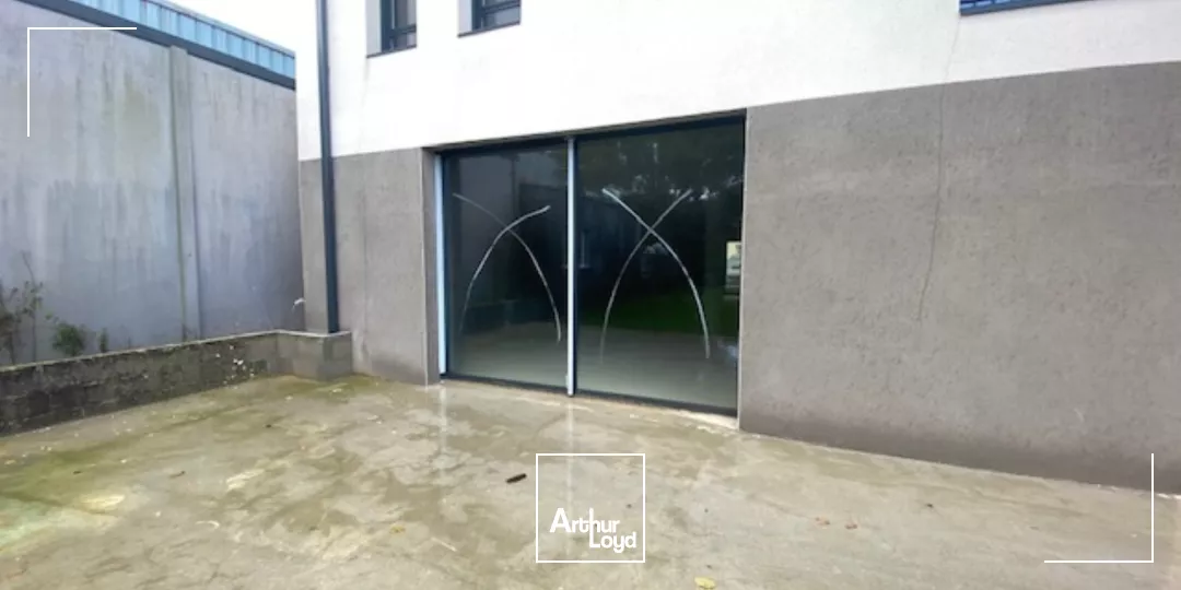 CELLULE COMMERCIALE A VENDRE A LOUER CENTRE VILLE DE GOUESNOU