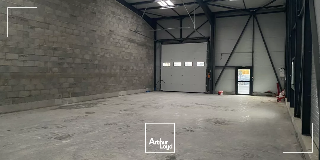 A LOUER LOCAL D'ACTIVITE 198 M² - 29300 QUIMPERLE