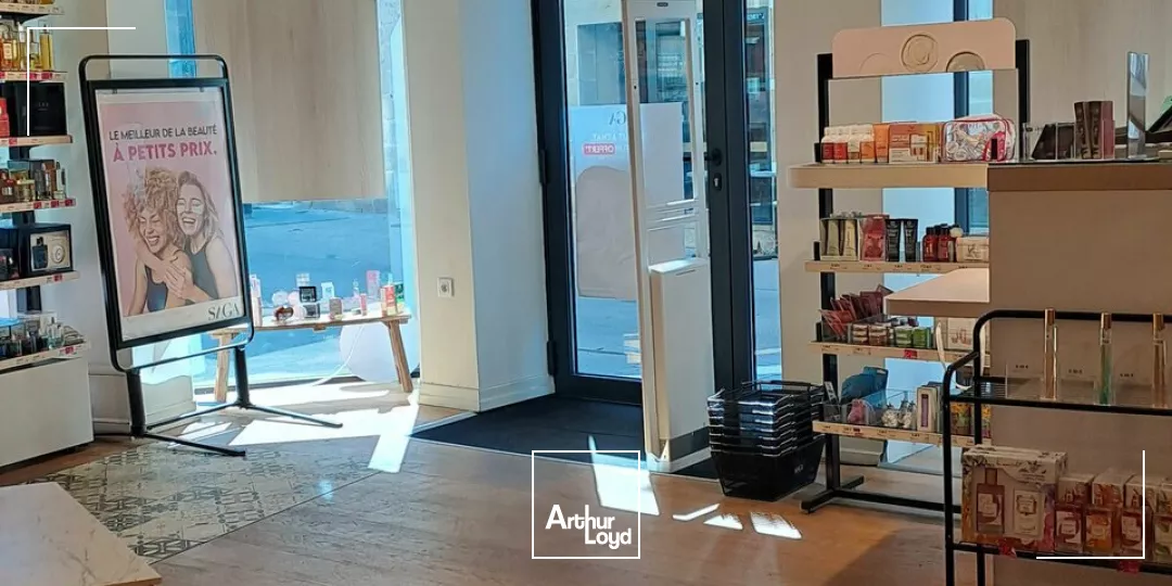 LOCAL COMMERCIAL location à BRIVE-LA-GAILLARDE 19100