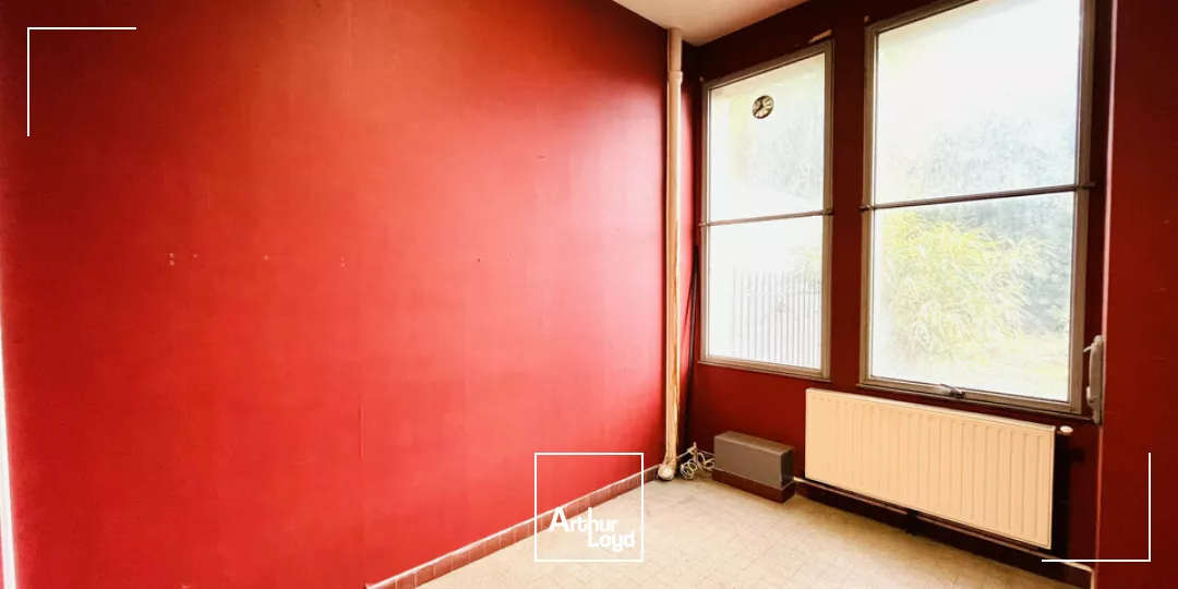 A LOUER FAIBLE CHARGE - BUREAUX D'ACCOMPAGNEMENT 8 m2 ZONE INDUSTRIELLE ET PORTUAIRE DU HAVRE 