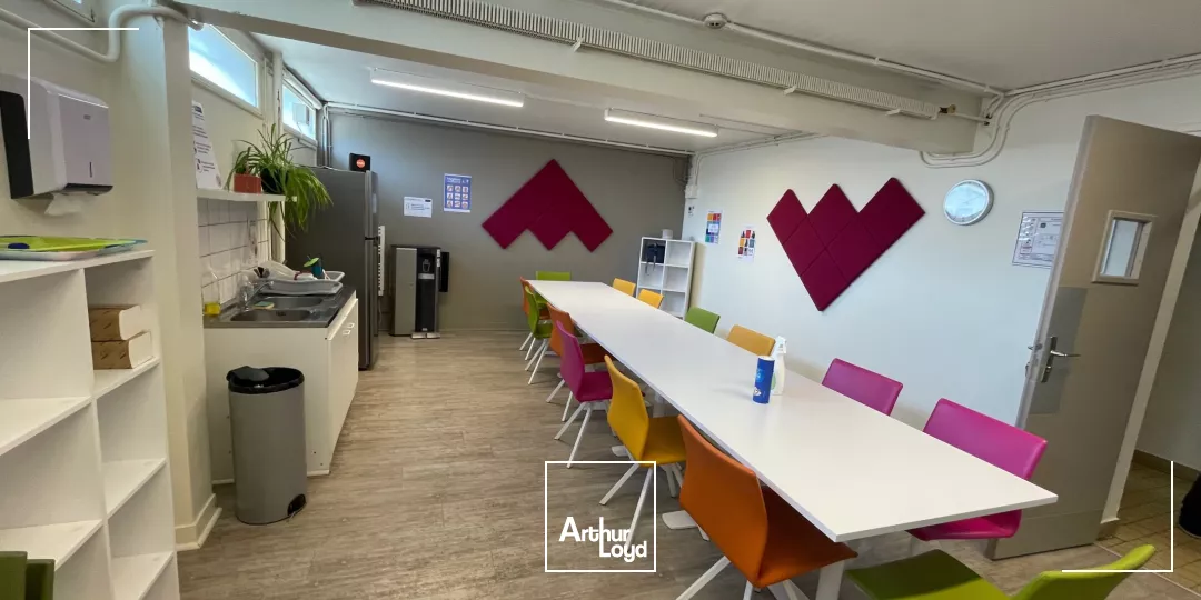 A VENDRE IMMEUBLE DE BUREAUX 1061 M2 - COMPIÈGNE