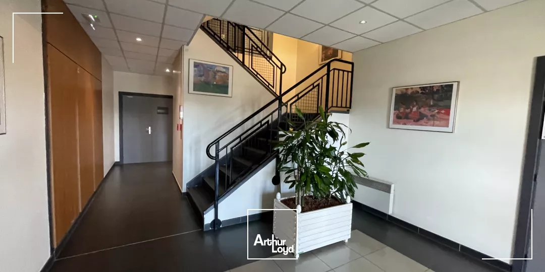 A LOUER PLATEAU DE BUREAUX 335 M2 - COMPIEGNE ZAC DE MERCIERES