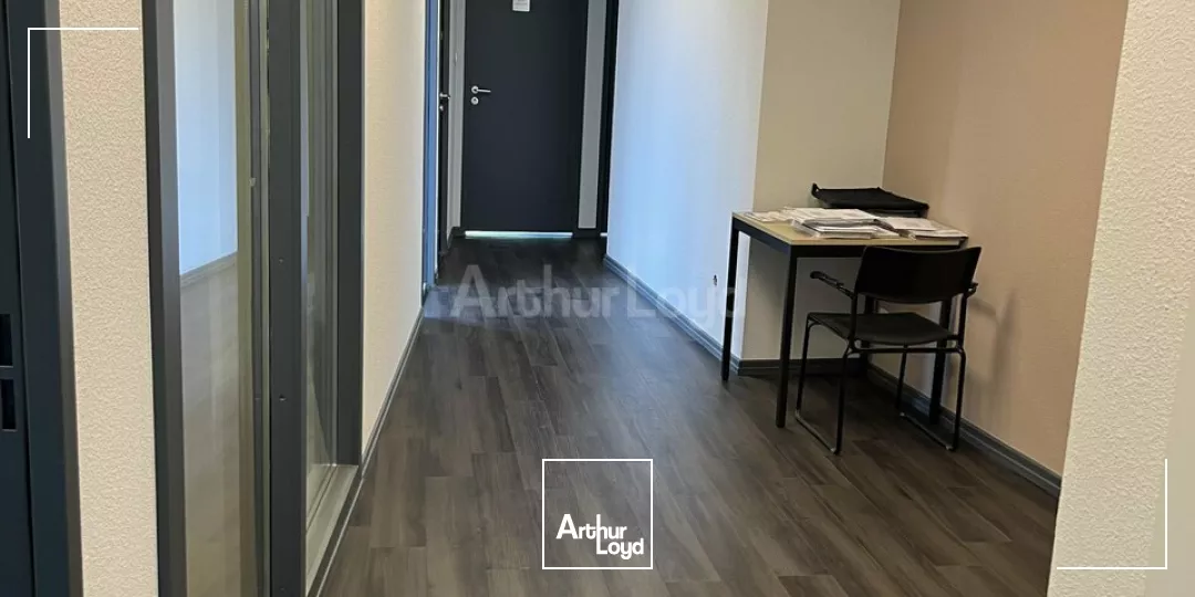 BUREAUX à VENDRE de 187 m²