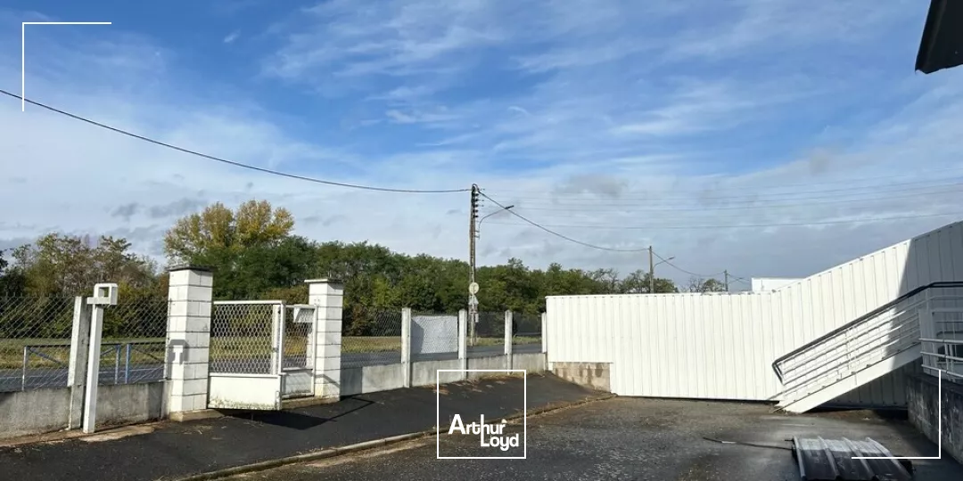 Montluçon Zone Artisanale Calme Bureaux et dépôt à louer