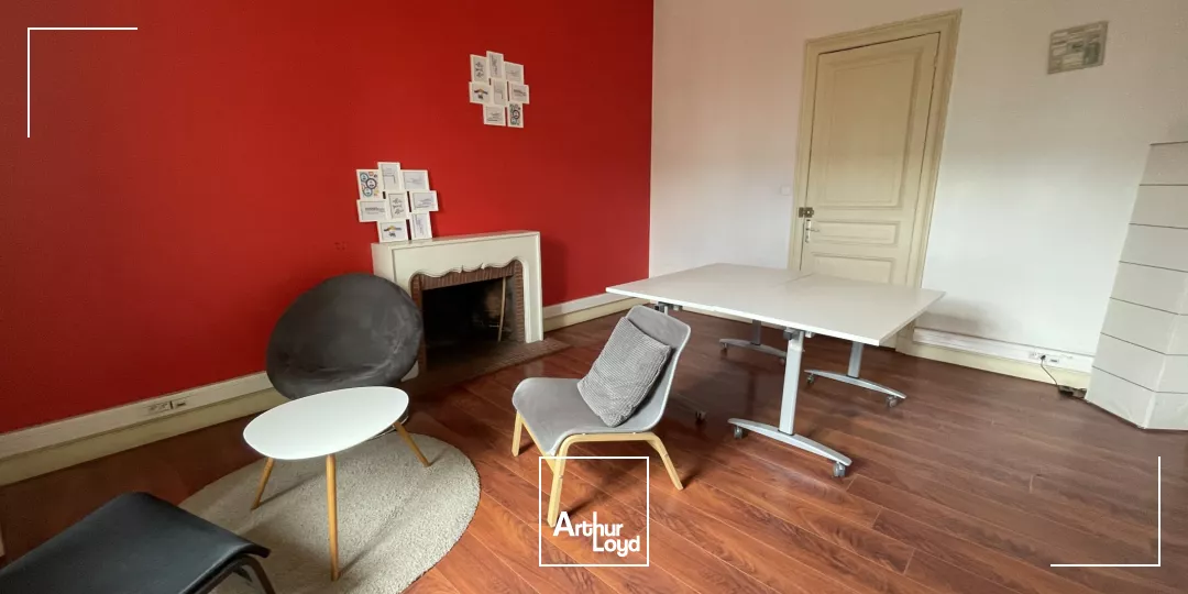 À louer : Bureaux de standing dans demeure bourgeoise au coeur de Roubaix - Cadre prestigieux, accessibilité optimale