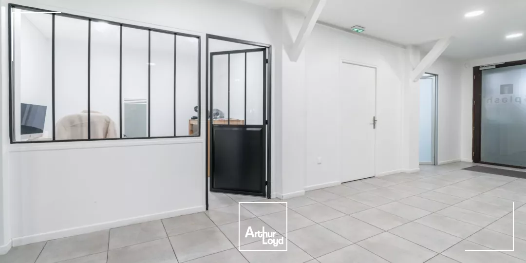 Bureaux à louer à PARIS 75012