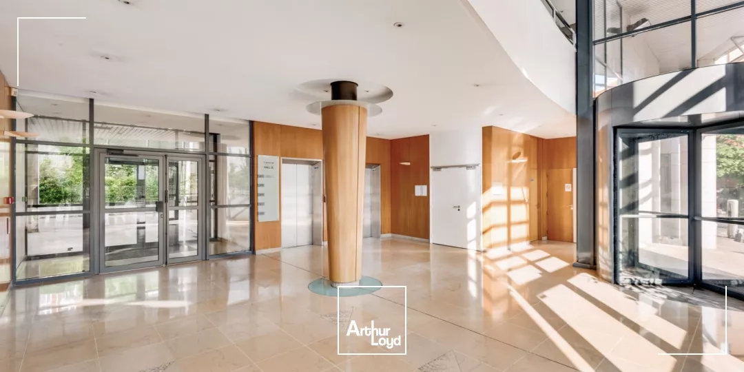 Bureaux à louer à PARIS 75019