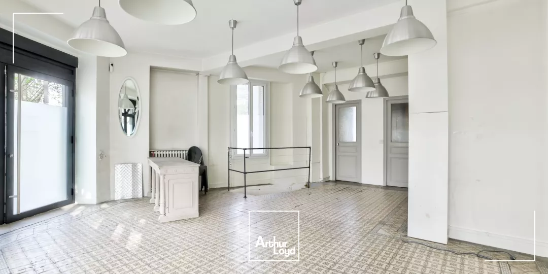 Bureaux à vendre à PARIS 75018
