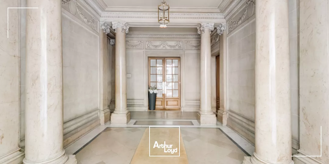 Locaux commerciaux à vendre à PARIS 75012