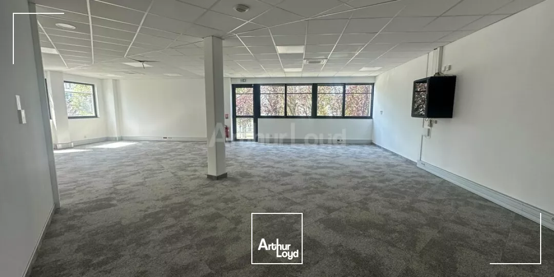 BUREAUX à LOUER de 176 m²