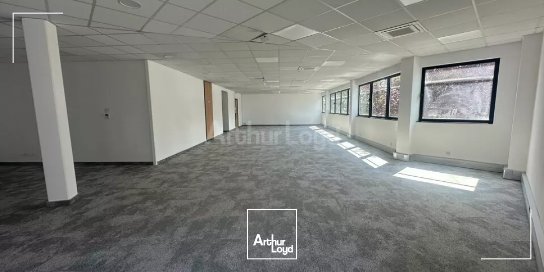 BUREAUX à LOUER de 176 m²