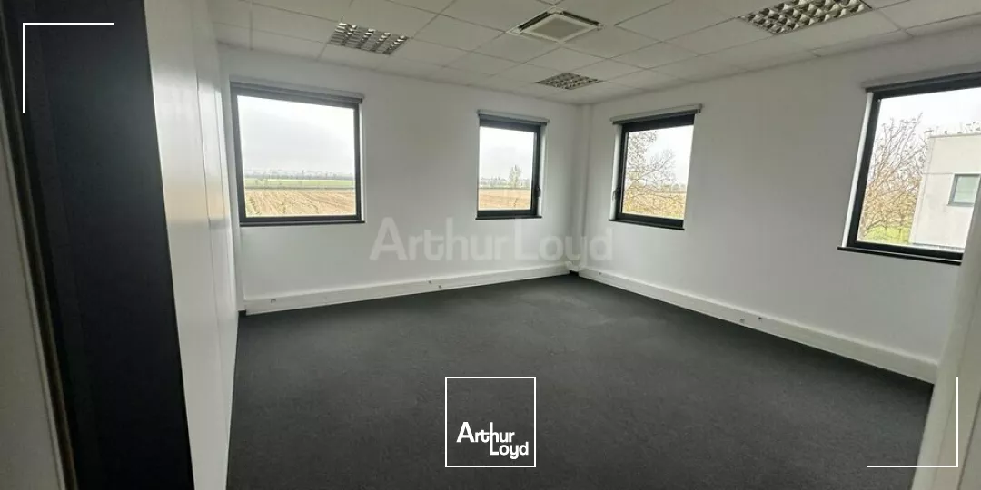 BUREAUX à LOUER de 456.75 m²