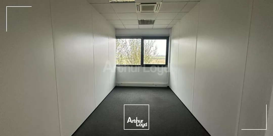 BUREAUX à LOUER de 456.75 m²