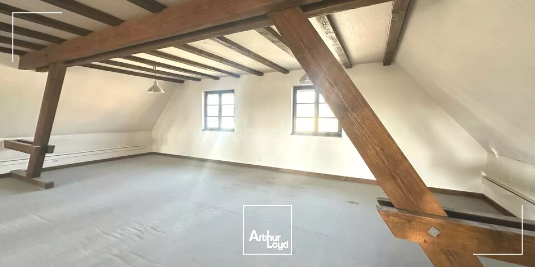 BUREAUX à LOUER de 151 m²