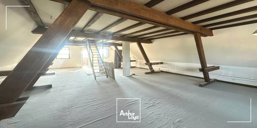 BUREAUX à LOUER de 151 m²