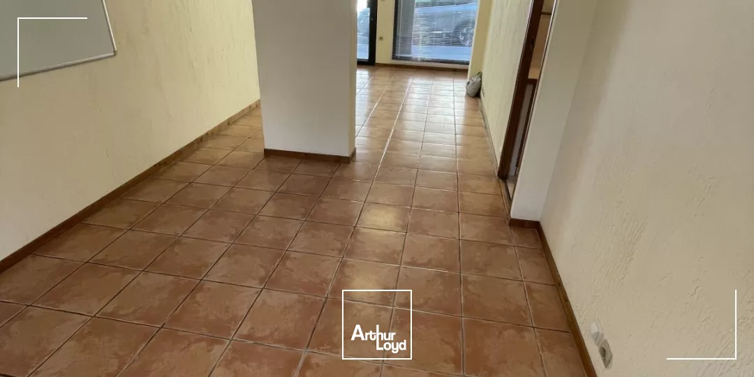 Locaux commerciaux à louer à EVREUX 27000