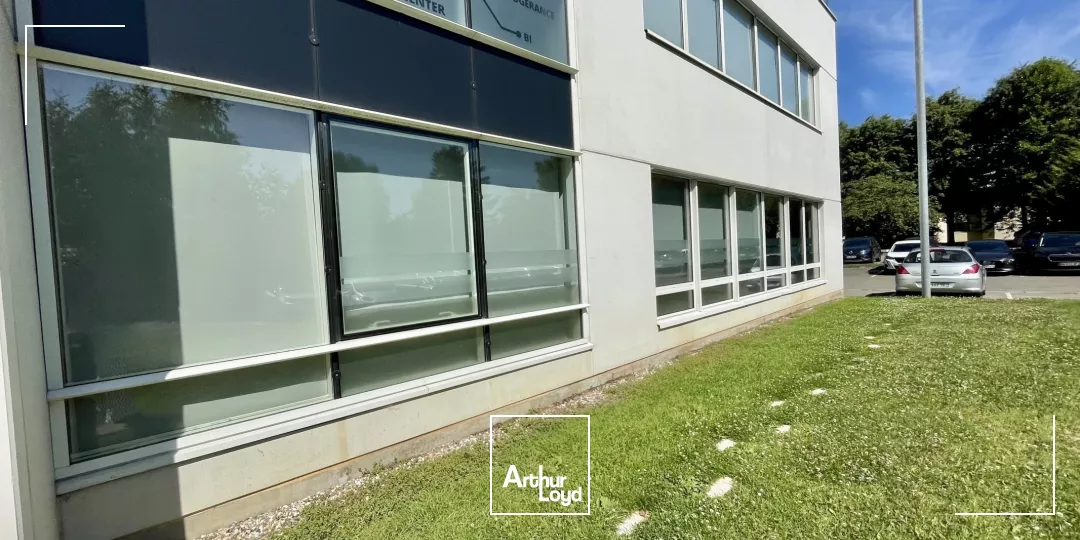 Bureaux à louer à MONT SAINT AIGNAN 76130