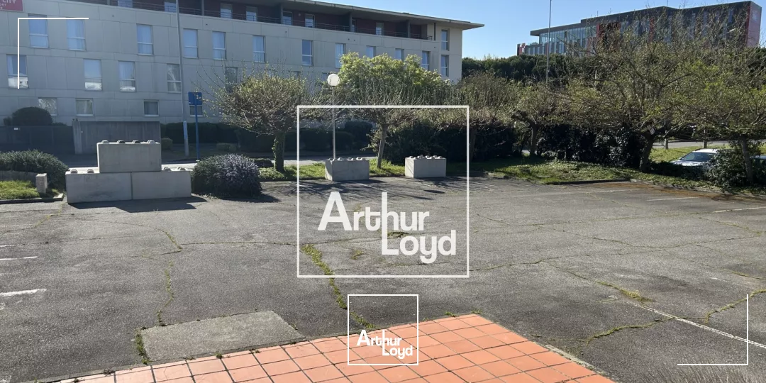 BUREAUX LOCATION 1 108 M² PMR - LABEGE ENOVA