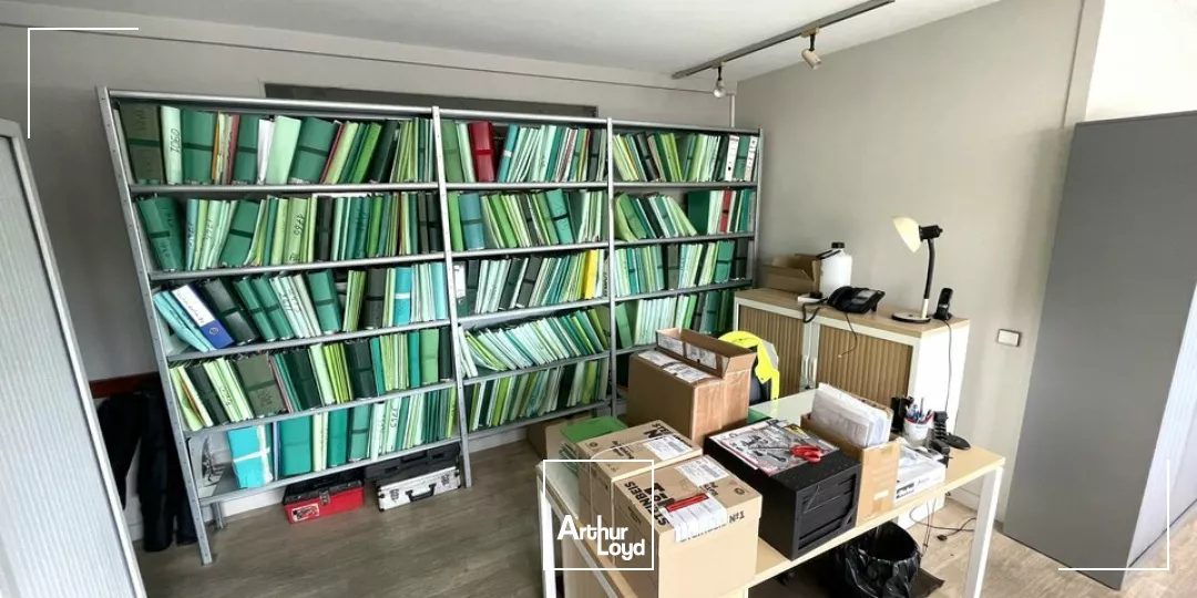 BUREAUX LIVRES ENTIEREMENT RENOVES ZONE REPUBLIQUE 2236M²