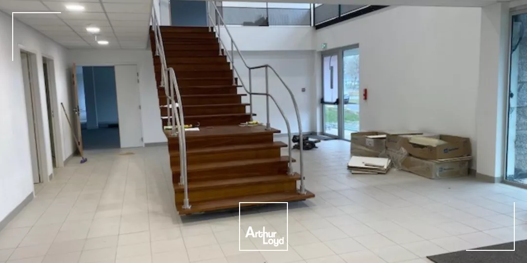 SOUS-LOCATION DE BUREAUX ET LOCAUX D'ACTIVITE - PLOUFRAGAN