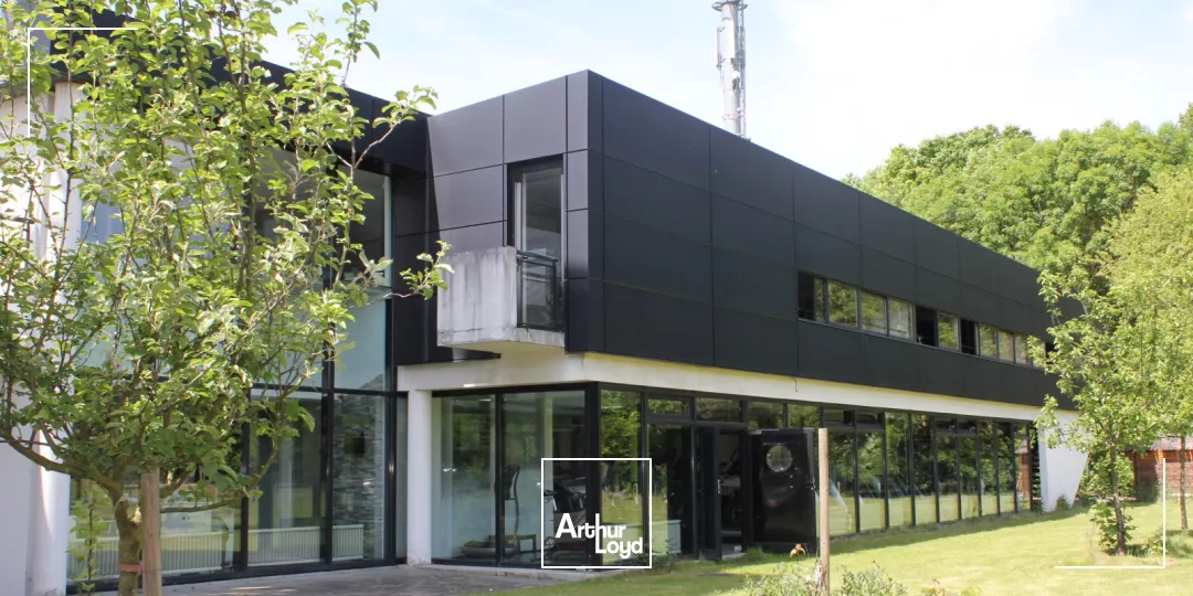 Bureaux à louer - 250 m² fonctionnels et climatisés - Roissy Paris Nord 2 proche des Zones de Fret de l'aéroport