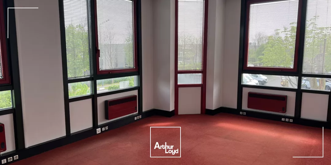 Bureaux à vendre à ROISSY EN FRANCE 95700