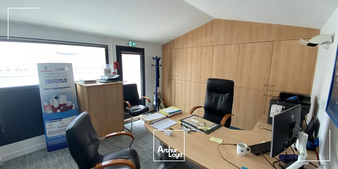 A LOUER, Local commercial centre-ville Chatelaillon Plage 105 m2 environ